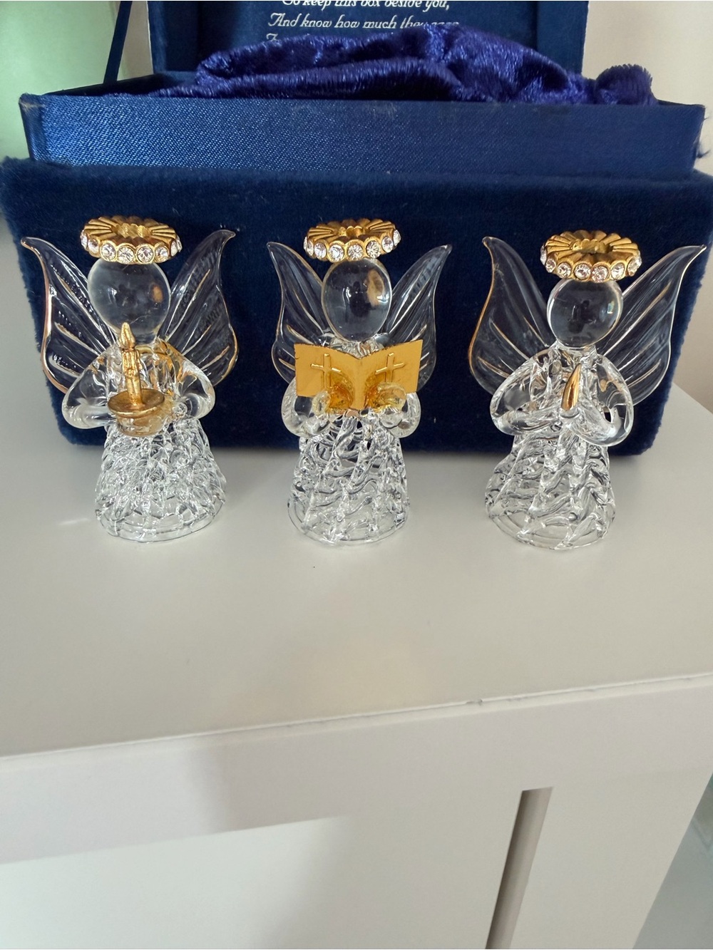 Vintage "Your Worry Box" Velvet Musical Trinket Box with 3 Glass Angels - Picture 9 of 10